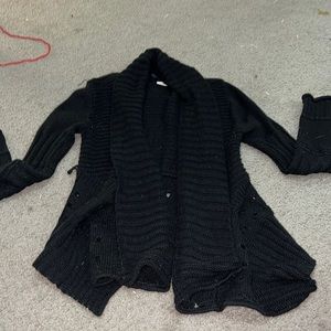 Women’s sweater/ cardigan